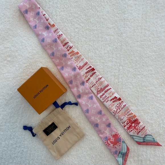 *sold* Louis Vuitton I LV U BB Bandeau - Picture 1 of 4